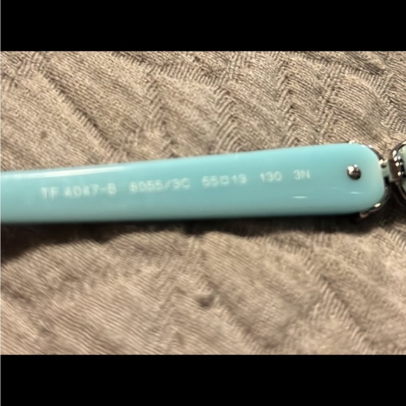 Beautiful pair of Tiffany & Company sunglasses new without tags - Picture 6 of 8